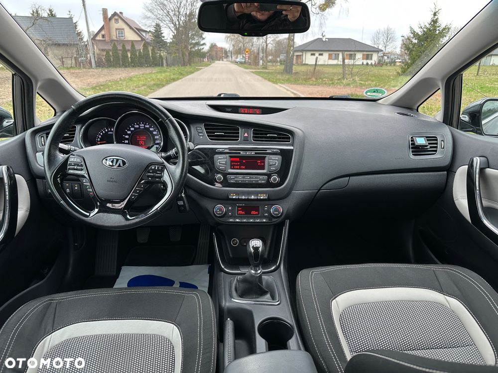 Kia Ceed 1.6 GDI Platinum Edition - 22