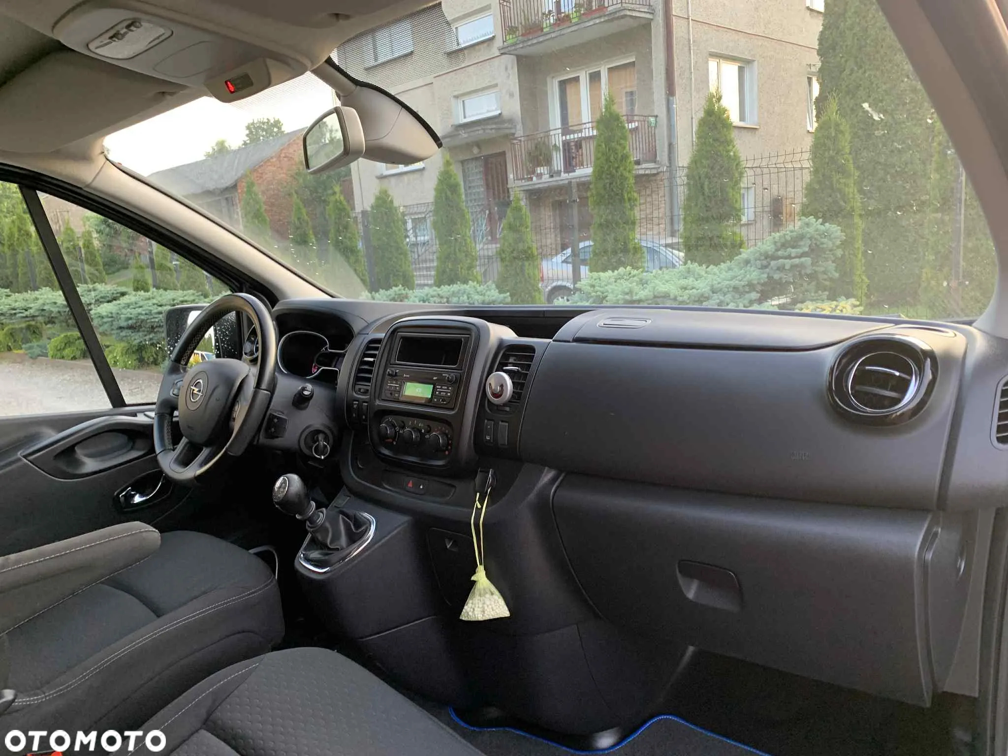 Opel Vivaro - 31