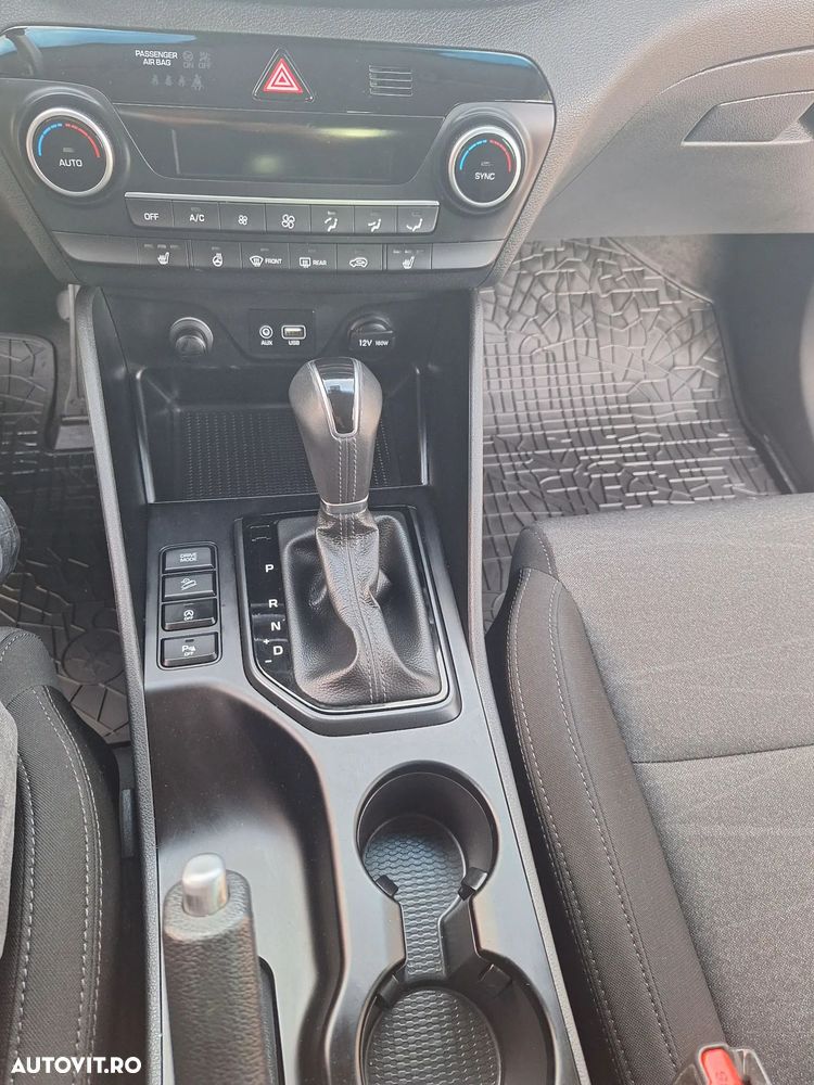 Hyundai Tucson 1.6 T-GDi 4WD 7DCT Style - 27
