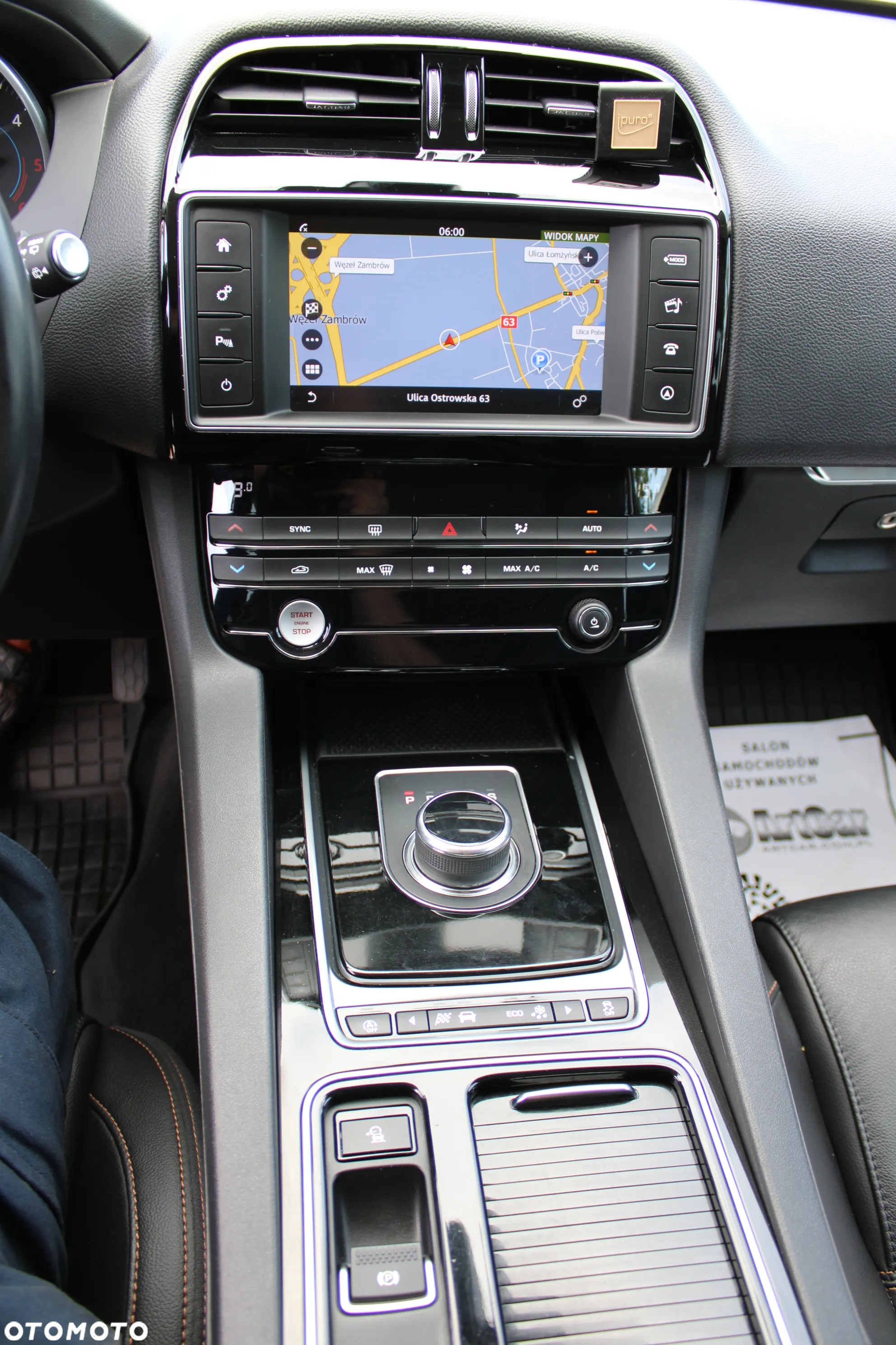 Jaguar F-Pace - 24