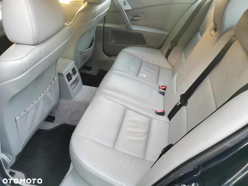 BMW Seria 5 - 13