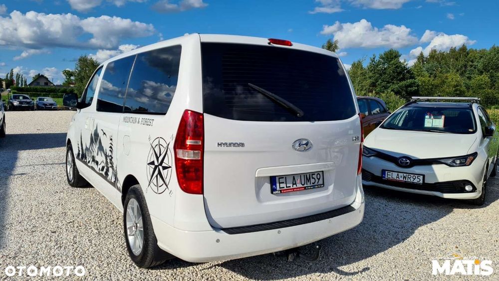 Hyundai H-1 Starex - 4