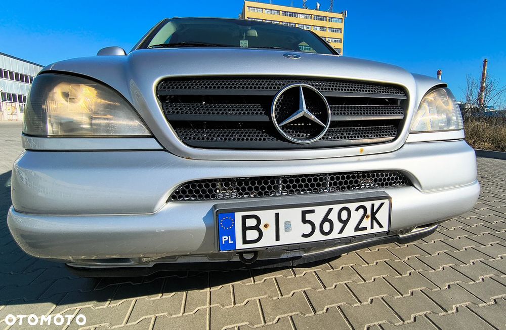 Mercedes-Benz ML - 22