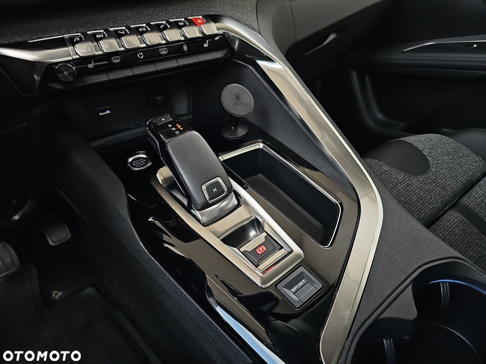Peugeot 5008 1.6 PureTech Allure S&S EAT8 - 21