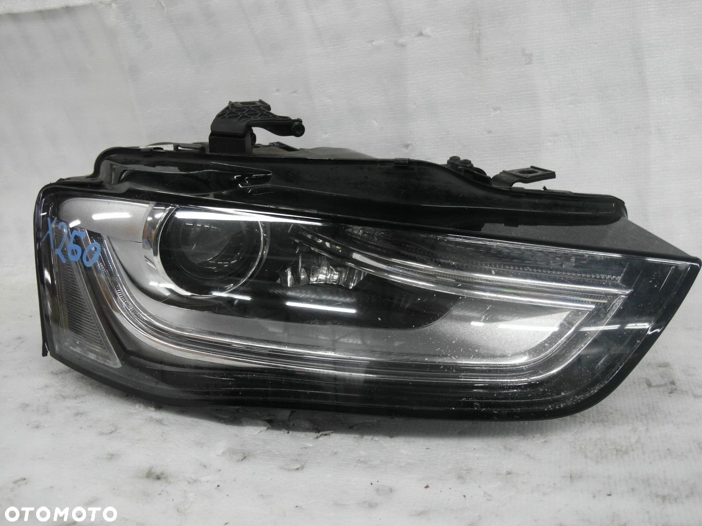 AUDI A4 B8 8K0 LIFT BI XENON SKRĘTNY IDEALNA LAMPA PRZEDNIA PRAWA - 1