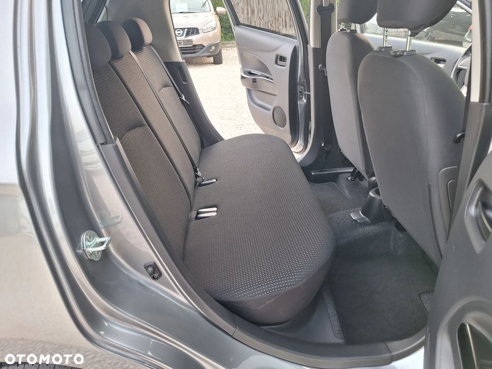 Mitsubishi Space Star - 27