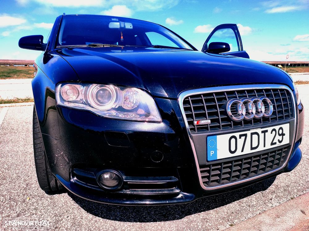 Audi A4 Avant 2.0 TDi S-line - 1