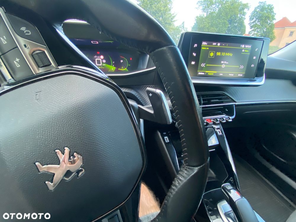 Peugeot 2008 1.5 BlueHDi Allure Pack S&S EAT8 - 22