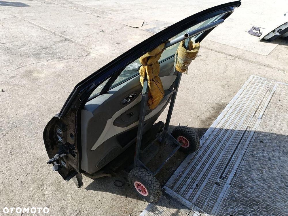RENAULT CAPTUR I DRZWI PRAWE PRZÓD - 12