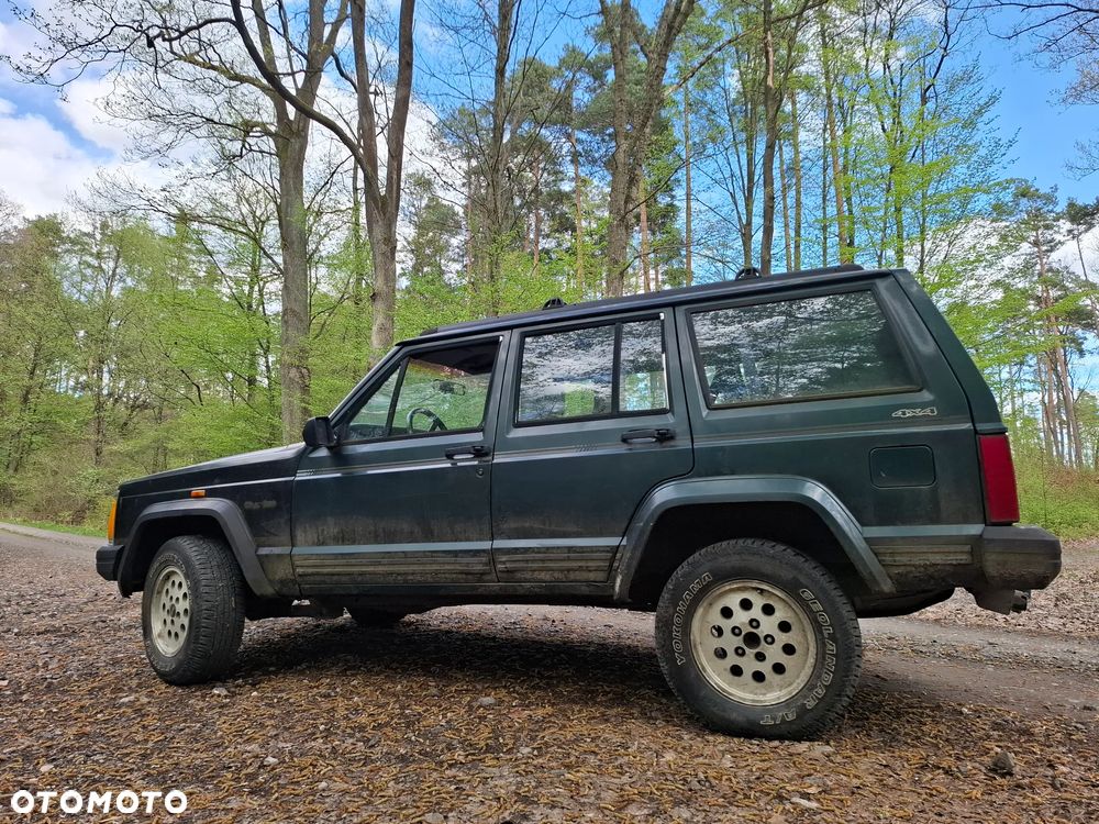 Jeep Cherokee 2.1 TD - 8