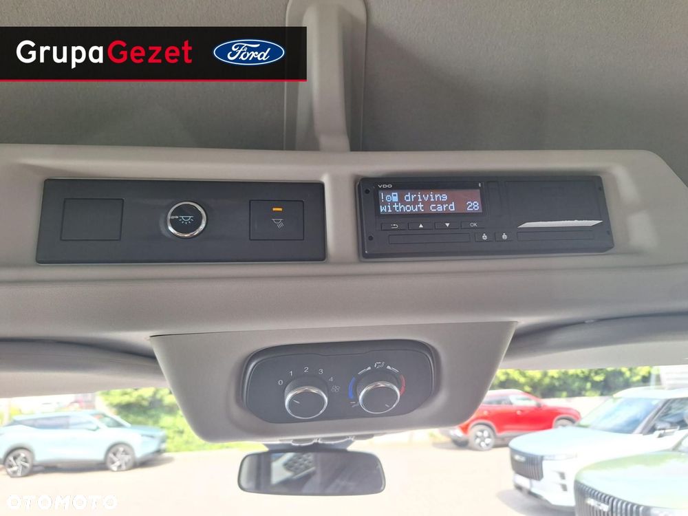 Ford Transit - 13