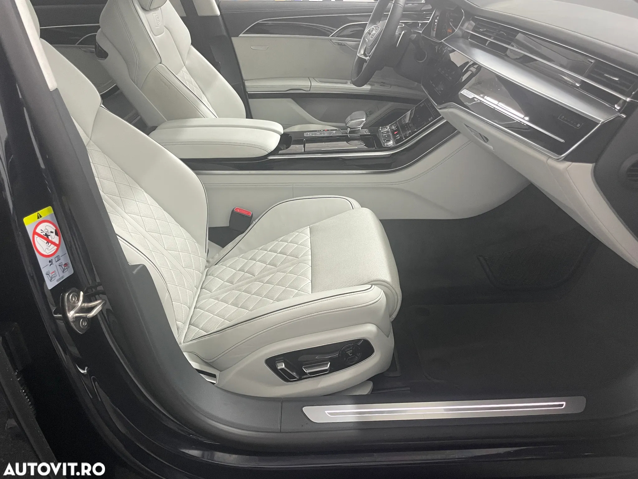Audi A8 3.0 60 TFSI e quattro Tiptronic PHEV - 17