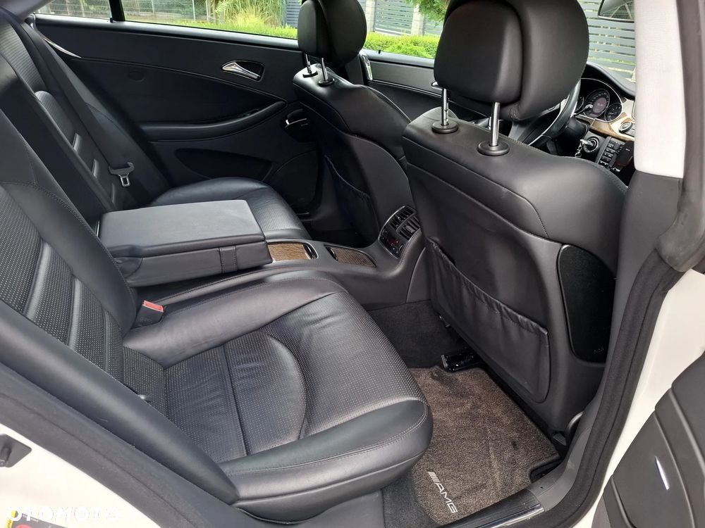 Mercedes-Benz CLS 63 AMG 7G-TRONIC - 17