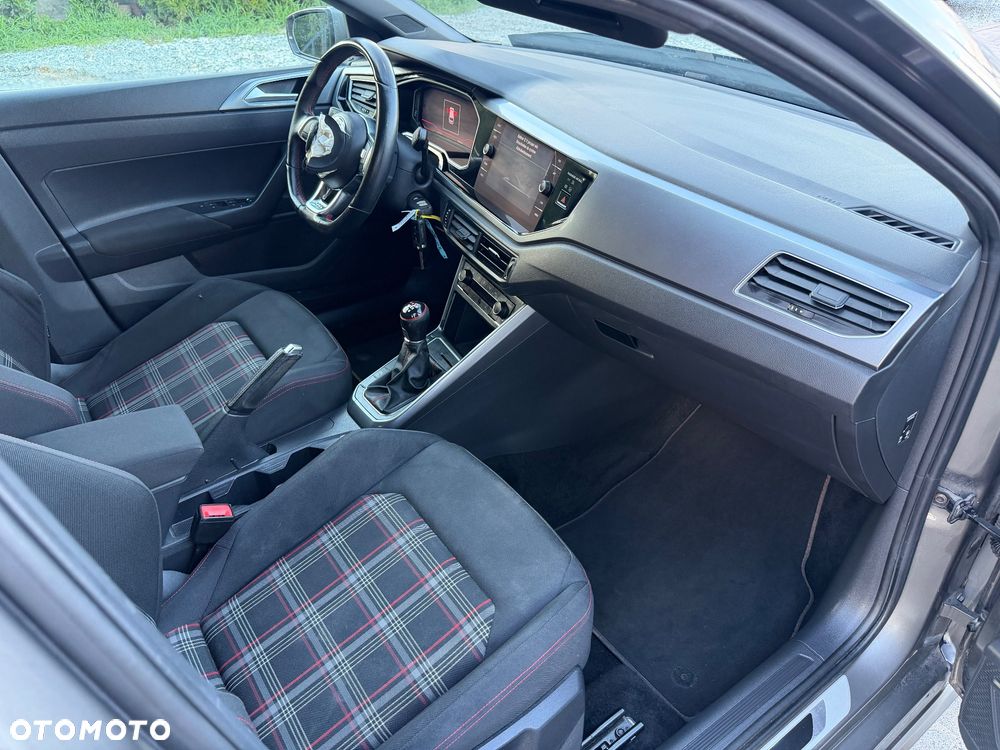 Volkswagen Polo 2.0 TSI OPF GTI - 7