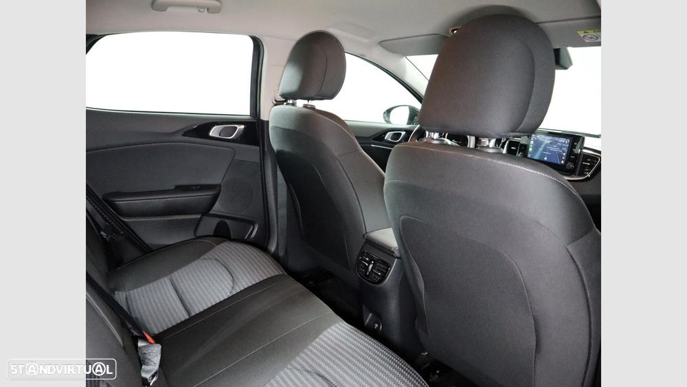 Kia XCeed - 6
