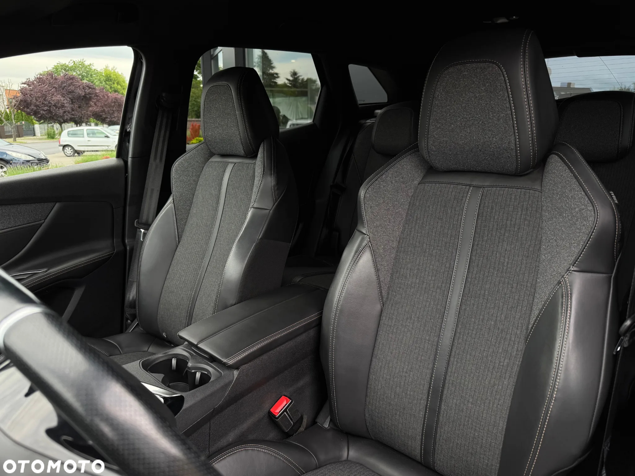 Peugeot 3008 1.2 PureTech GT S&S - 13