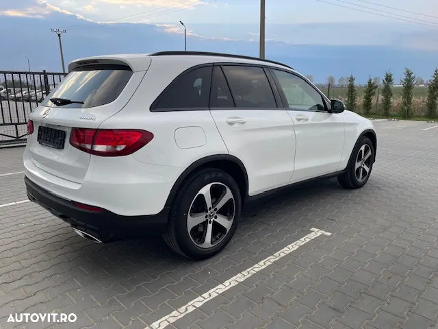 Mercedes-Benz GLC 250 4Matic 9G-TRONIC - 3