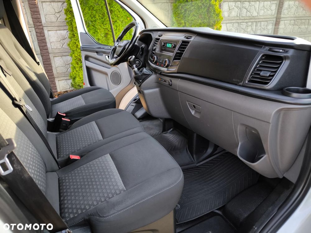 Ford TRANSIT CUSTOM - 22