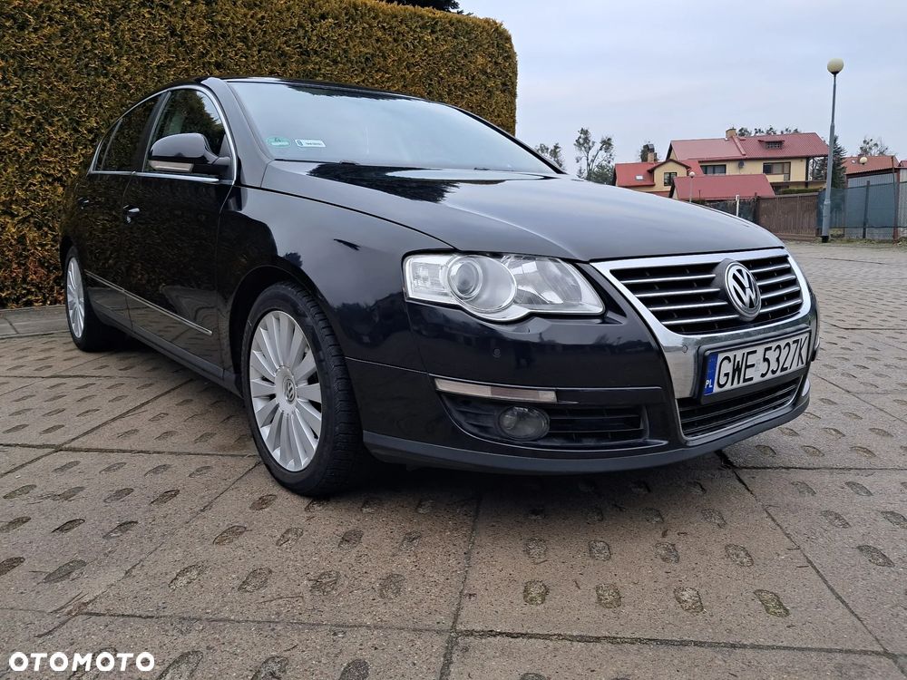 Volkswagen Passat 2.0 FSI Individual Chrom - 2