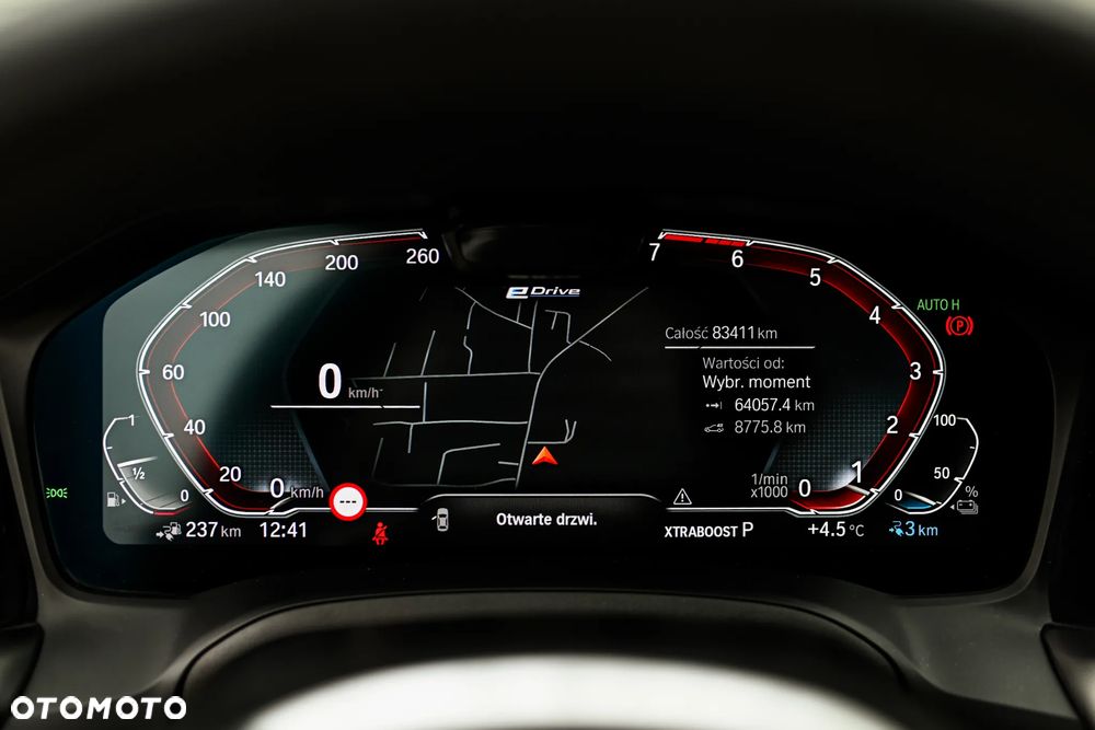 BMW Seria 3 330e M Sport - 31