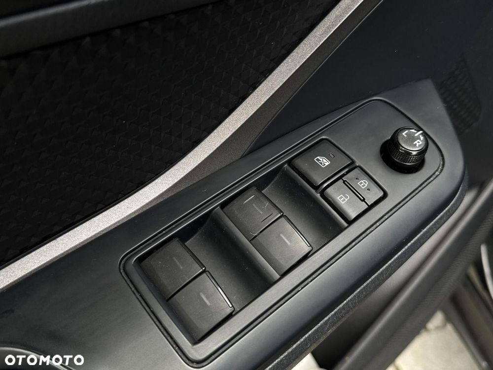 Toyota C-HR 1.2 T Comfort - 28