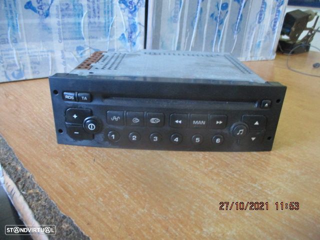 Radios 96545978XT PEUGEOT 307 2004 SIEMENS Psarcd10004     CITROEN C3 PLURIEL 2005 1.4Hdi 70Cv 0P SIEMENS - 1