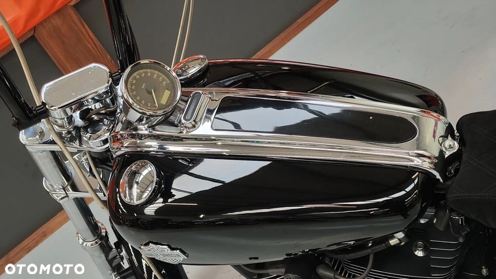 Harley-Davidson FXSB Breakout - 30