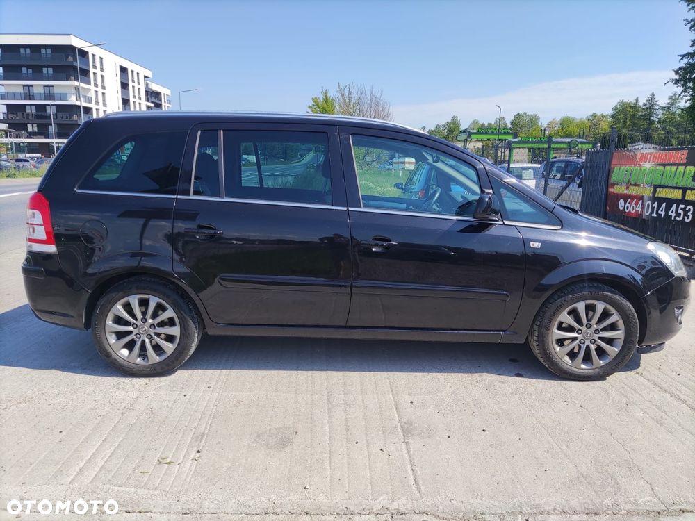 Opel Zafira 1.8 Active - 10