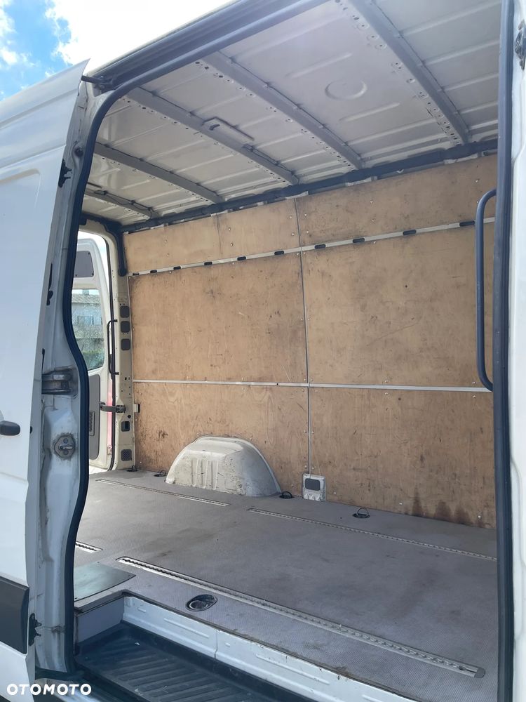 Volkswagen Crafter - 10