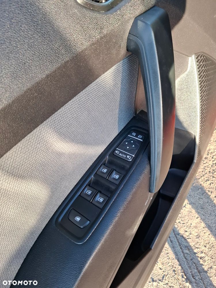 Renault Kangoo TCe 130 INTENS - 15