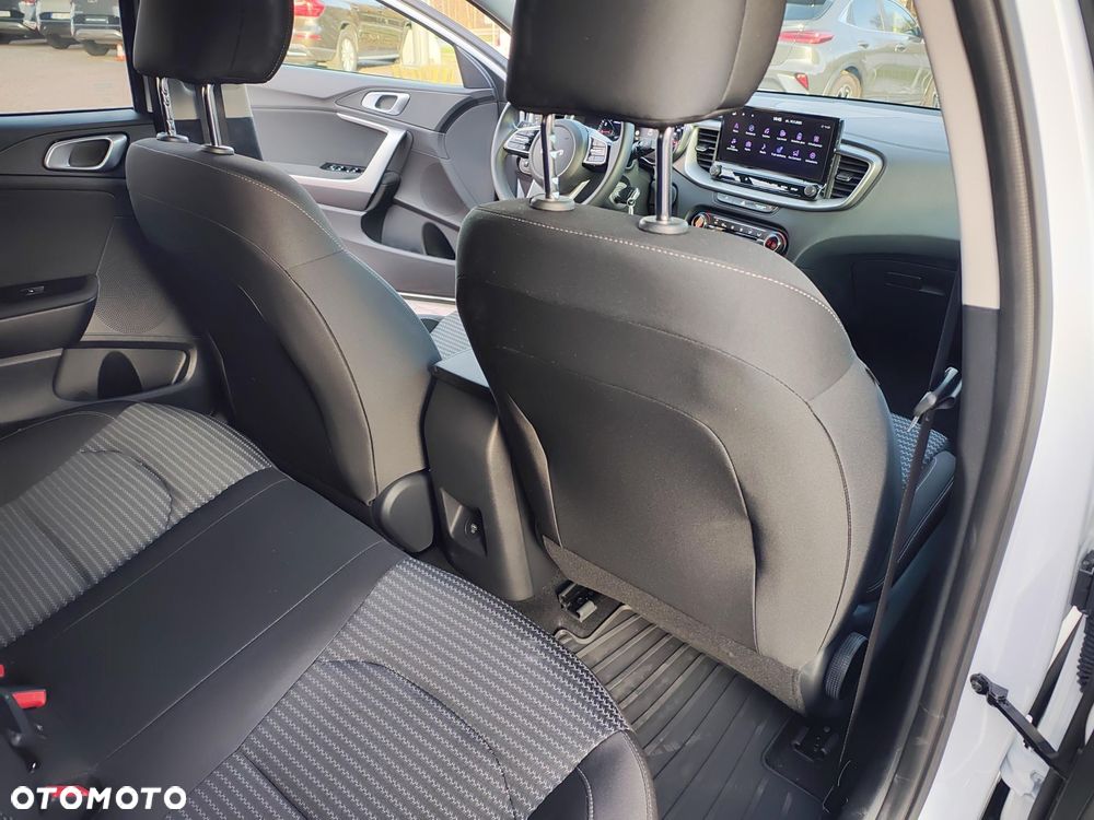 Kia XCeed 1.5 T-GDI M DCT - 25