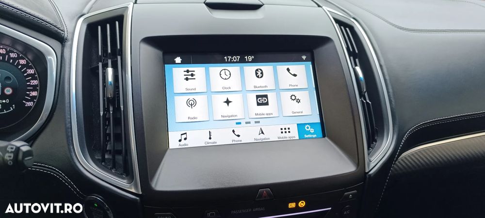 Ford Edge 2.0 TDCi Powershift Vignale - 9