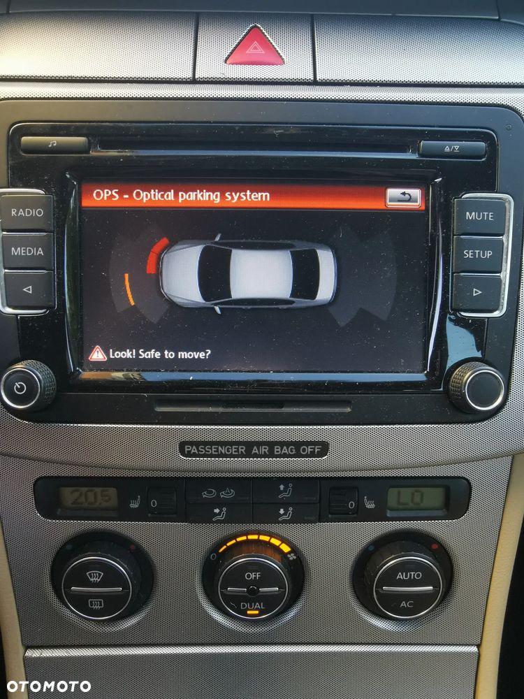 Volkswagen Passat - 14