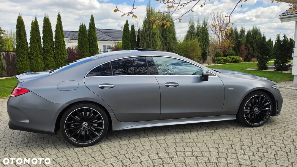 Mercedes-Benz CLS - 4