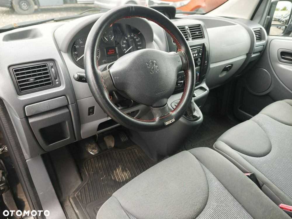 Peugeot Expert - 8