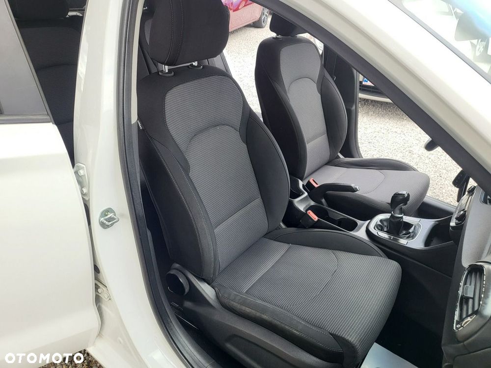 Hyundai i30 - 22
