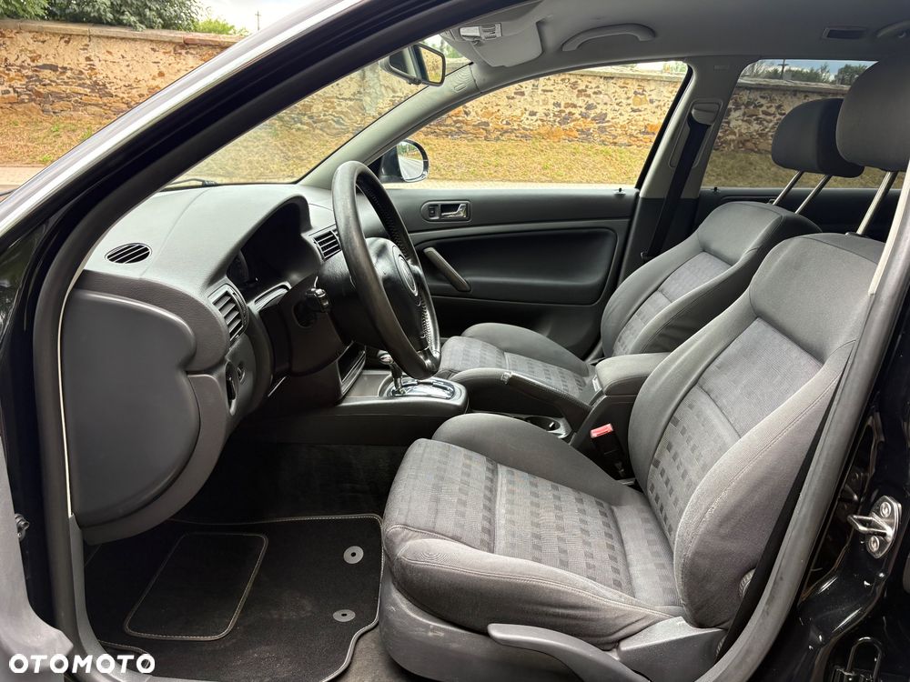 Volkswagen Passat - 19