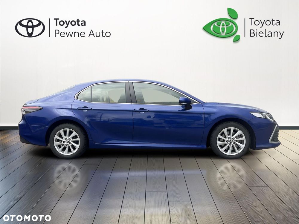Toyota Camry 2.5 Hybrid Comfort CVT - 6
