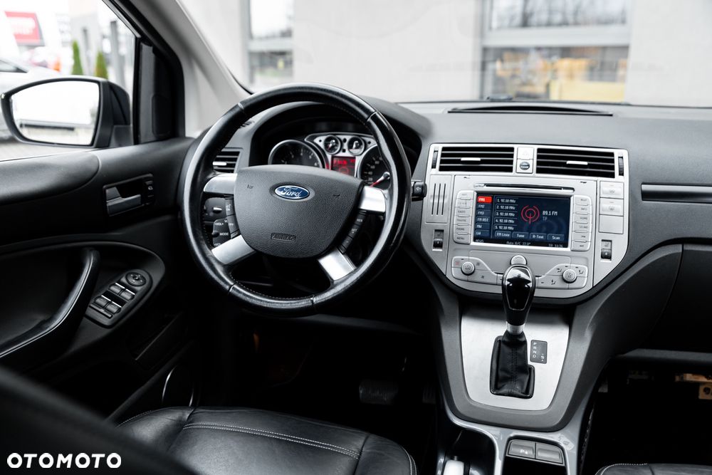 Ford Kuga 2.5 4x4 Titanium - 24