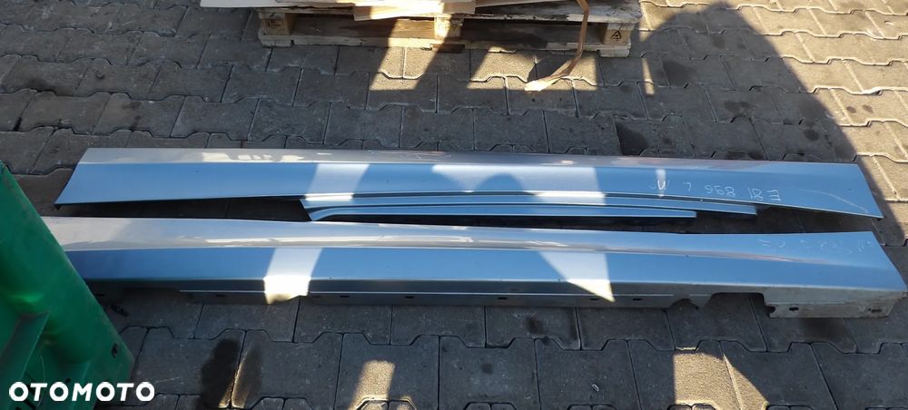 BMW - E81 - KOLOR 896 - PROGI - CENA ZA 1 SZT - 1