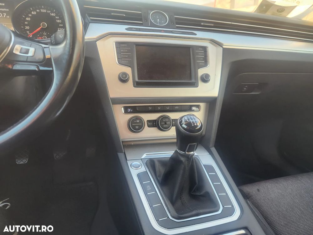 Volkswagen Passat Variant 2.0 TDI Comfortline - 19