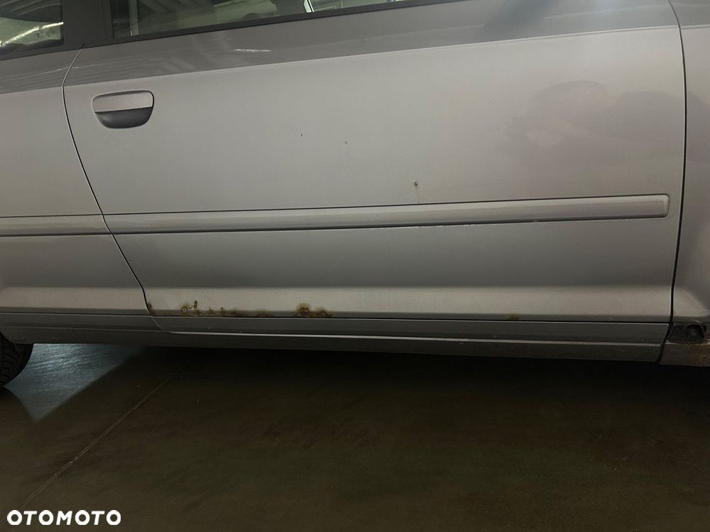 Audi A3 3-drzwiowe 1.9 TDI DPF Ambiente - 5
