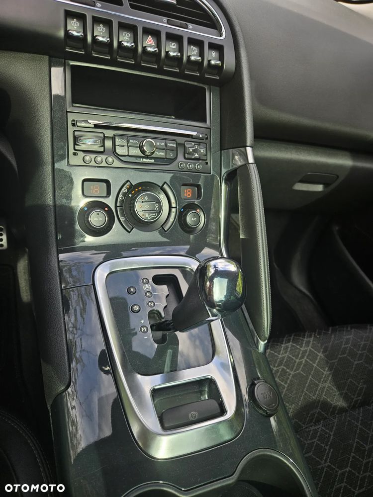 Peugeot 3008 HDi FAP 160 Automatik Allure - 10