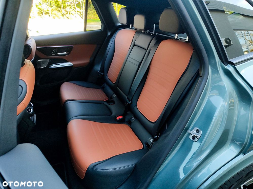 Mercedes-Benz GLC - 13