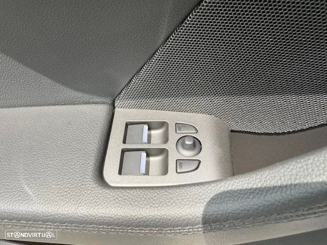 Jaguar F-Type Coupe P300 Aut. R-Dynamic Black - 33