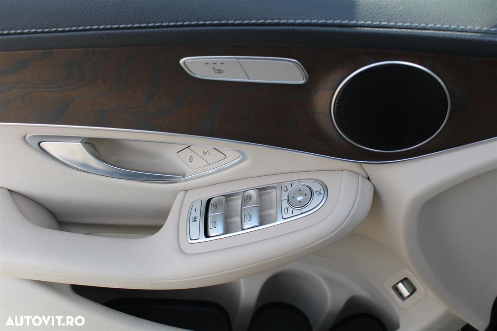 Mercedes-Benz GLC Coupe 250 d 4Matic 9G-TRONIC AMG Line - 9