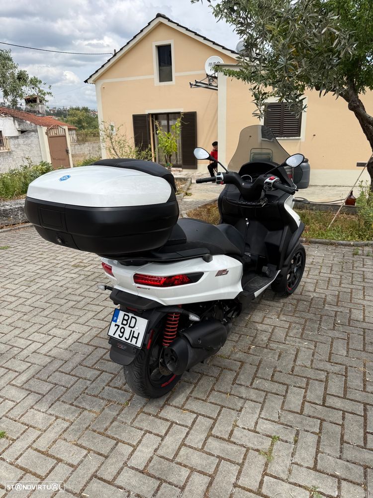 Piaggio MP3 - 11