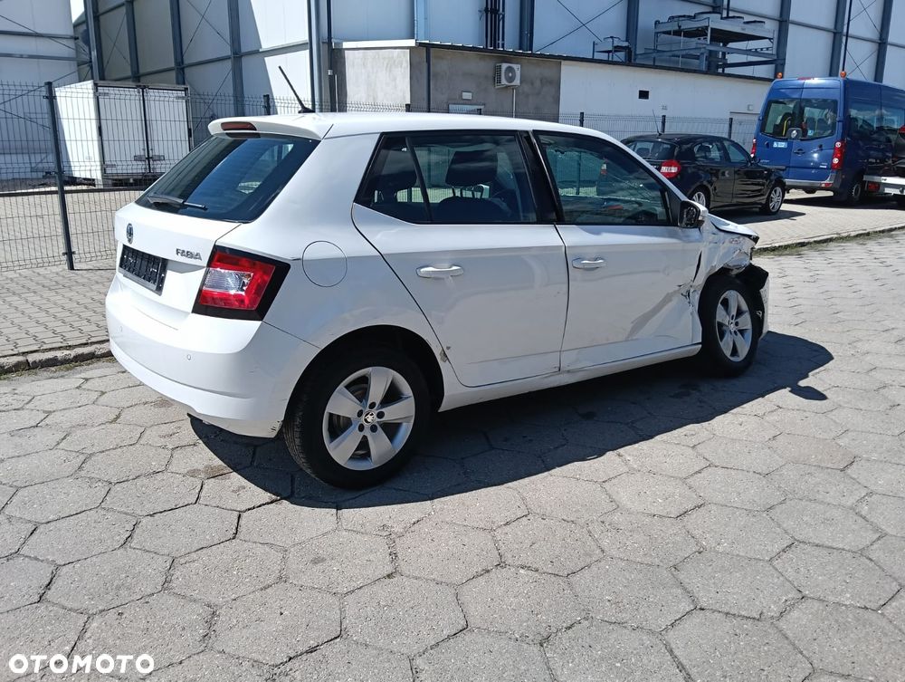 Skoda Fabia 1.0 Edition - 9