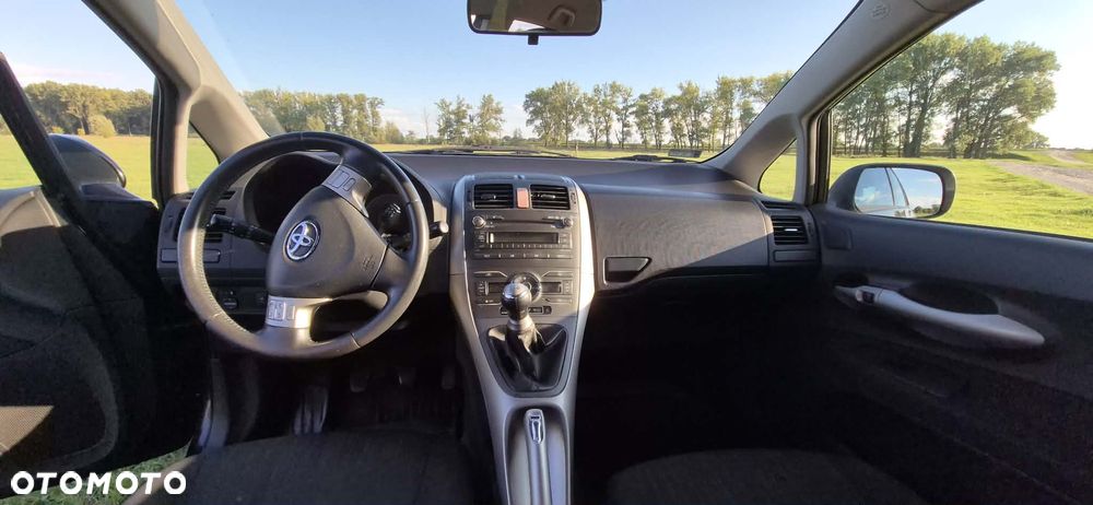 Toyota Auris 1.6 VVT-i Luna - 8