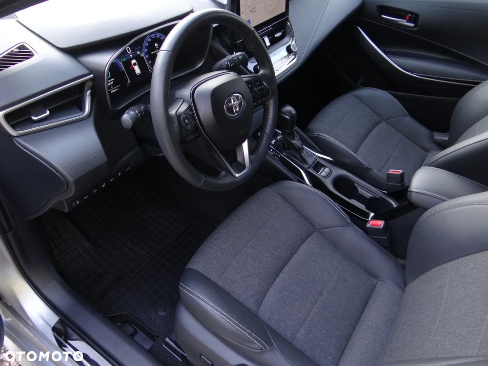 Toyota Corolla - 18